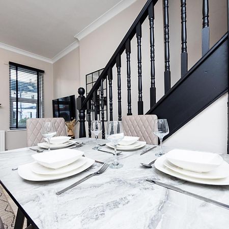 Park House, Refurbed Modern Interior, Located In Finsbury Park Appartement Londen Buitenkant foto