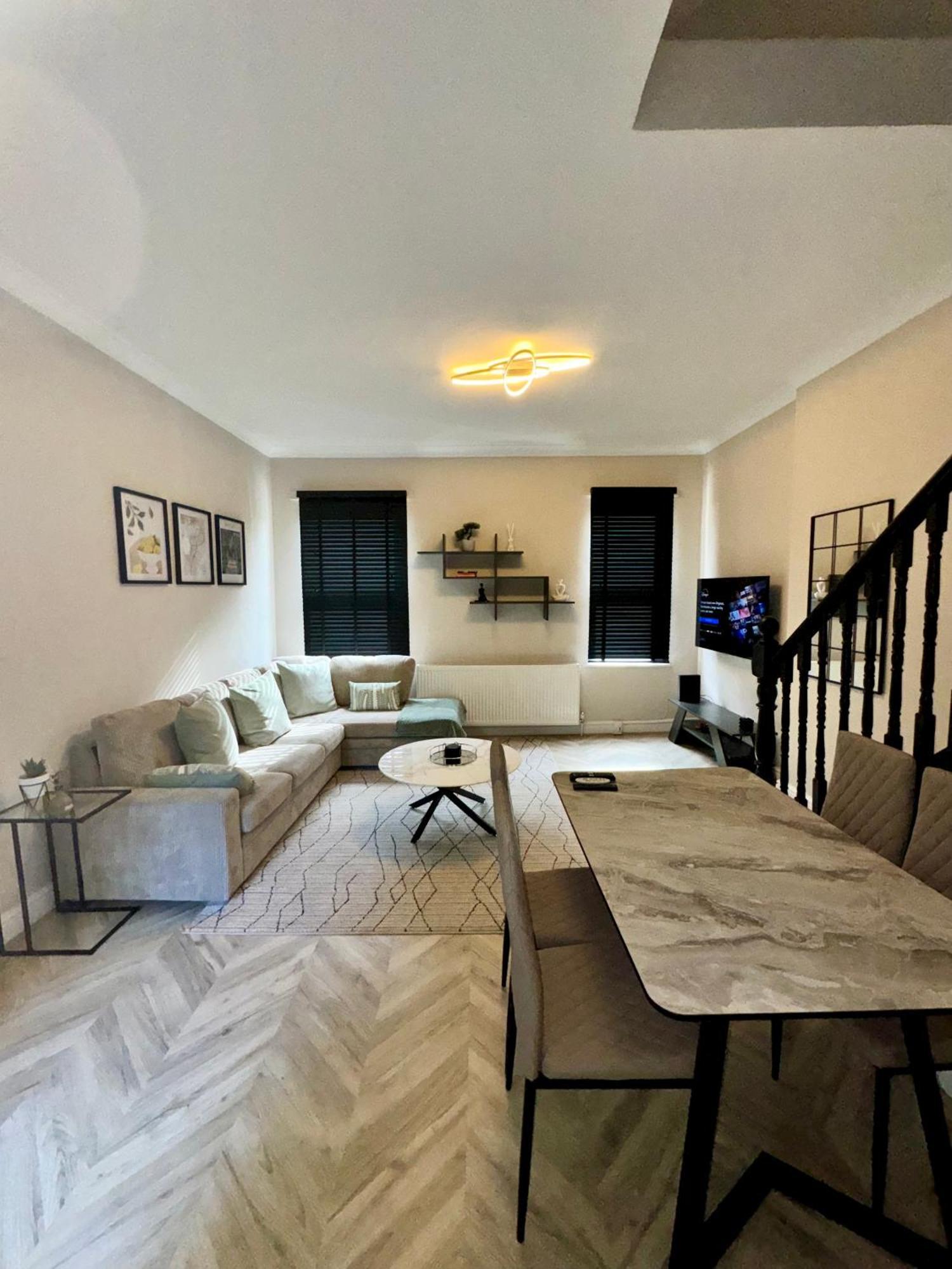 Park House, Refurbed Modern Interior, Located In Finsbury Park Appartement Londen Buitenkant foto