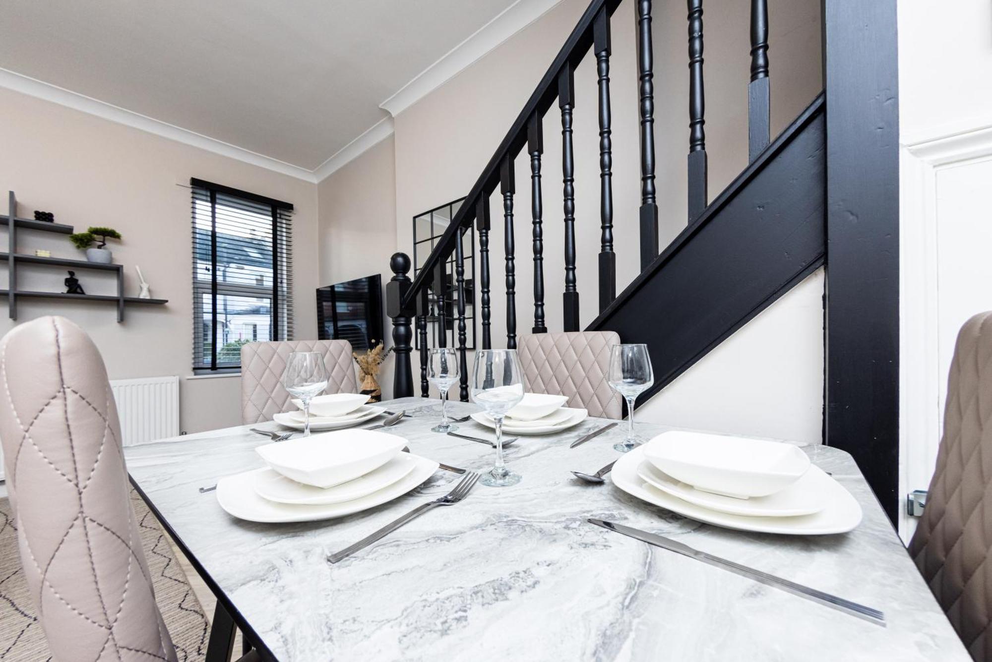 Park House, Refurbed Modern Interior, Located In Finsbury Park Appartement Londen Buitenkant foto